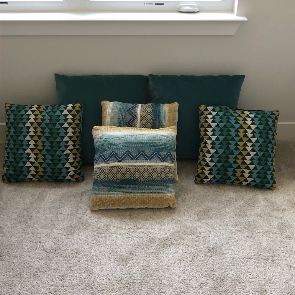 Accent pillows